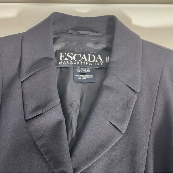 Escada Margaretha Ley 100% New Wool Dark Blue 7-Button Closure Cuffed Sleeve 36. - Picture 16 of 16